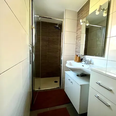Couleur Des Champs Avec Exterieur - 15 Mn A Pied De La Cite Apartmán